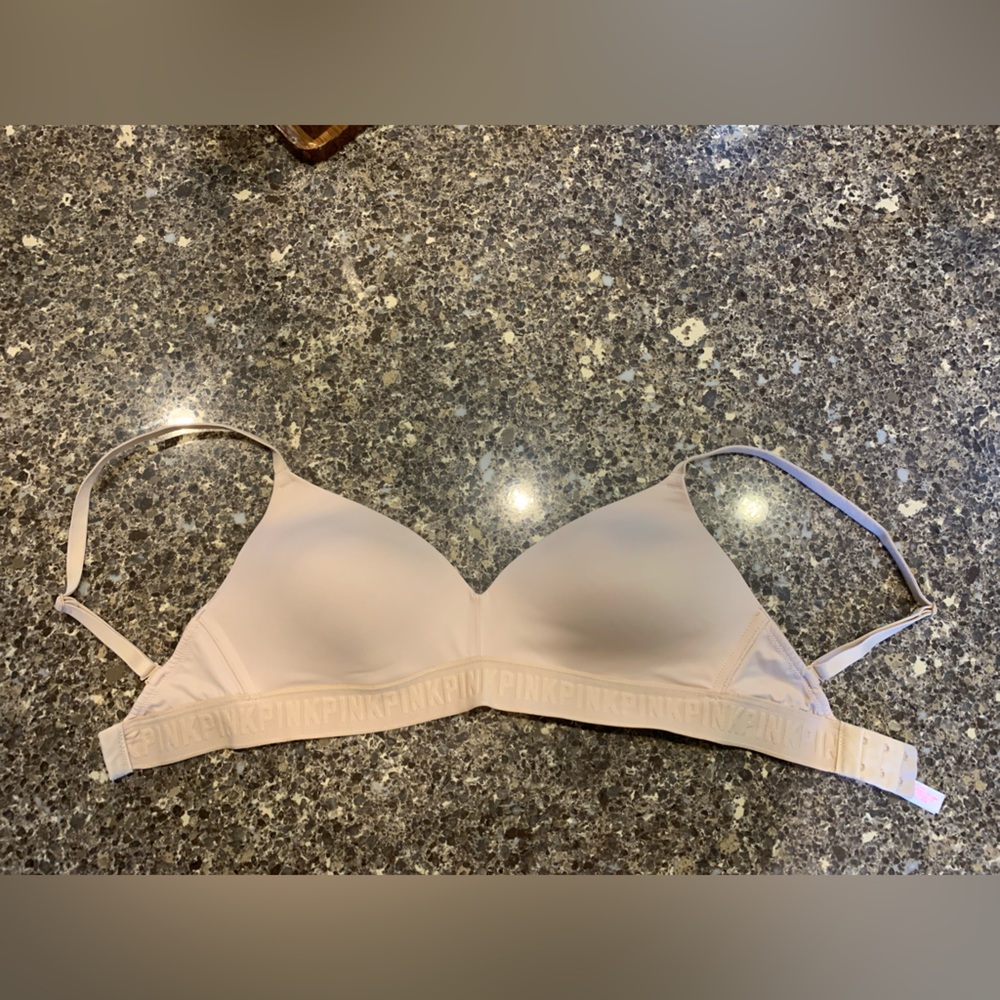 Victoria’s Secret PINK “Wear Everywhere” Wireless, Lightly Lines Bra